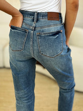Load image into Gallery viewer, Judy Blue Full Size Mid Rise Rigid Magic Release Hem Jeans