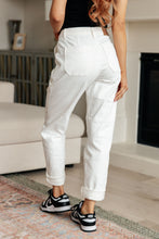 Load image into Gallery viewer, Judy Blue Charlene High Rise Jogger in Ecru