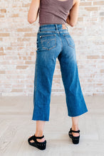 Load image into Gallery viewer, Hayes High Rise Wide Leg Crop Jeans by Judy Blue