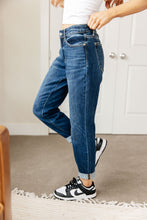 Load image into Gallery viewer, Judy Blue London Midrise Cuffed Boyfriend Jeans