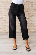 Load image into Gallery viewer, Ryan High Rise Button Fly Wide Leg Crop Jeans