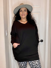 Load image into Gallery viewer, Zenana Longline Top with Pockets - BLACK