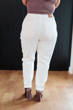 Load image into Gallery viewer, Judy Blue Charlene High Rise Jogger in Ecru