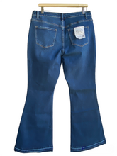 Load image into Gallery viewer, High Rise Curvy Flare Jeans by Ceros