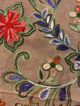 Load image into Gallery viewer, Embroidered Floral Kimono - Women's