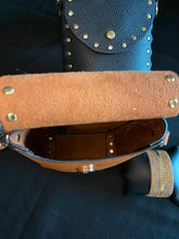 Load image into Gallery viewer, Quinn Crossbody Bag
