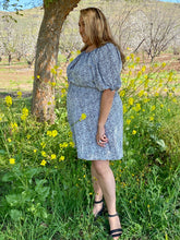 Load image into Gallery viewer, Black and White Mini Floral Romper - Curvy