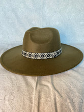 Load image into Gallery viewer, Wide Brim Hat with Aztec Trim