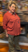 Load image into Gallery viewer, Long Sleeve Button Down Top - Curvy