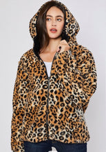 Load image into Gallery viewer, Leopard/Black Reversible Sherpa/Fleece Jacket - Women's