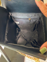 Load image into Gallery viewer, Chinese Take Out Box Crossbody Purse