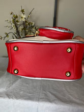 Load image into Gallery viewer, Vintage Camera Crossbody Bag