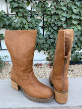 Load image into Gallery viewer, Tame Mid Calf Boots by Yellowbox