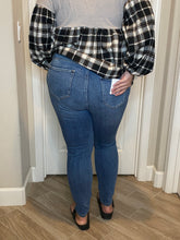 Load image into Gallery viewer, Cello Distressed High Rise Skinny Jeans - Curvy

