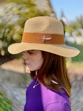 Load image into Gallery viewer, Fedora with Angel Rhinestone Pin
