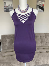 Load image into Gallery viewer, Seamless Criss Cross Front Cami - Women&#39;s
