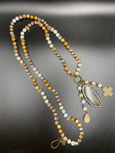 Load image into Gallery viewer, Polished Agate Stone with Crystals Necklace
